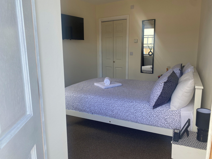 Bedroom 2, Prince Of Wales Rooms, Denbighshire