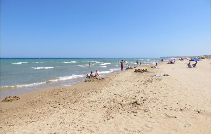 Others 2, Nice Apartment In Torrevieja With Wifi, Alicante