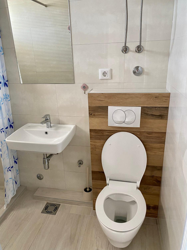 Others 5, Guesthouse Civovic