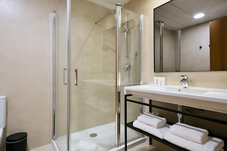 Bathroom 4, Vale Suites                                                                                     , Barcelona