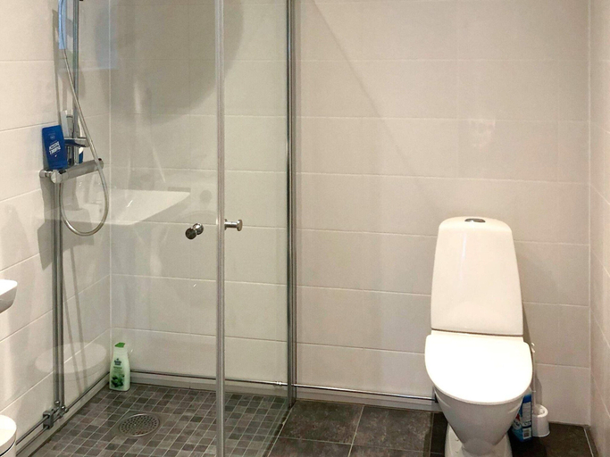 Bathroom 4, 4 Person Holiday Home in Garphyttan, Örebro