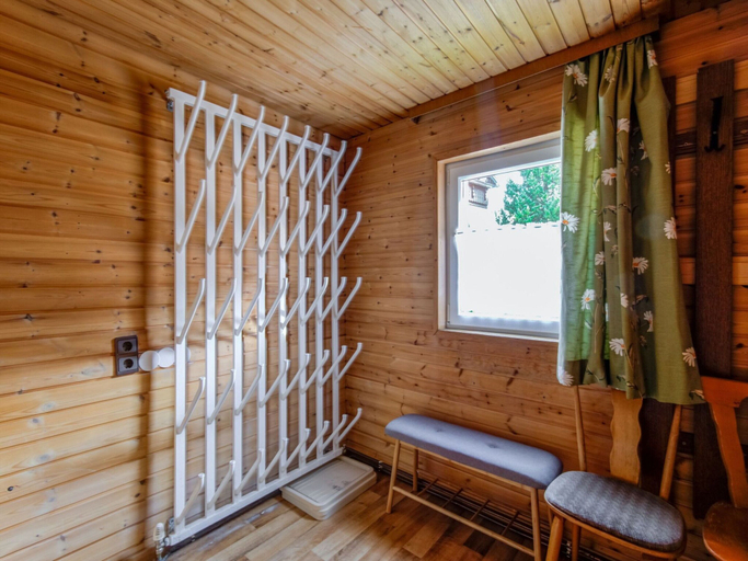 Others 5, Attractive Apartment in Galtur With Ski Storage, Landeck