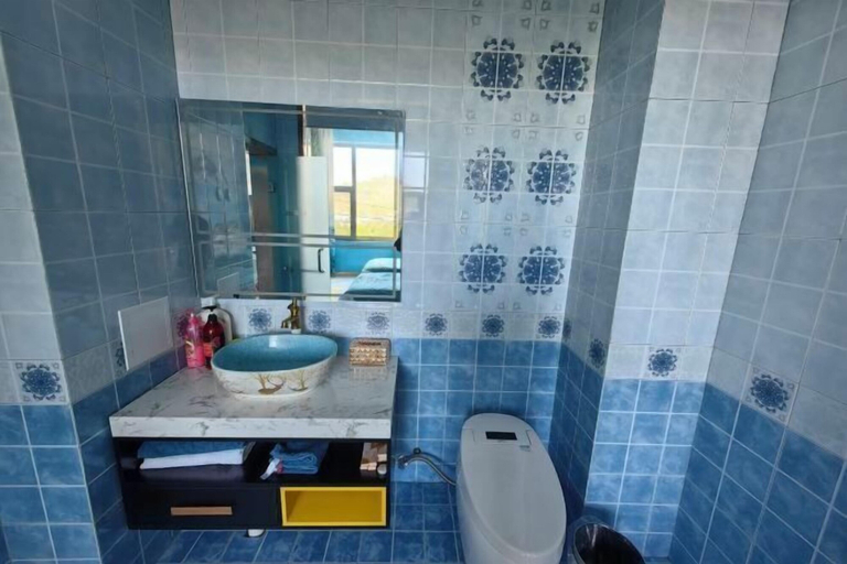 Bathroom 4, Longling Ocean Theme Hotel, Baoshan