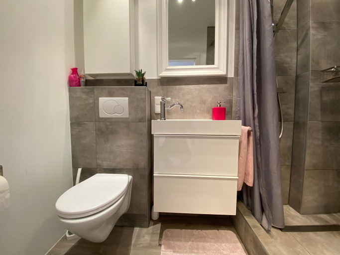 Bathroom 3, Marienzimmer, Ahrweiler