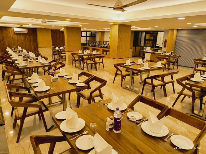 Food & Drinks 4, Playsales by Playotel, Bhopal