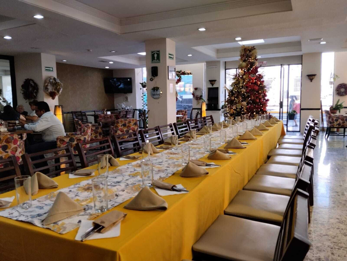 Food & Drinks 5, Hotel Trueba, Río Blanco