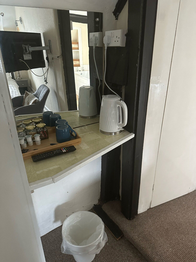 Others 5, Kings Arms Inn, Devon
