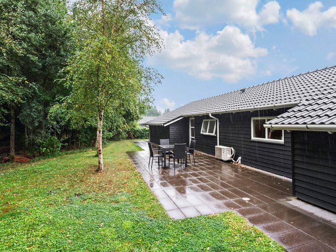 Exterior & Views 1, 4 Star Holiday Home in Ansager, Varde