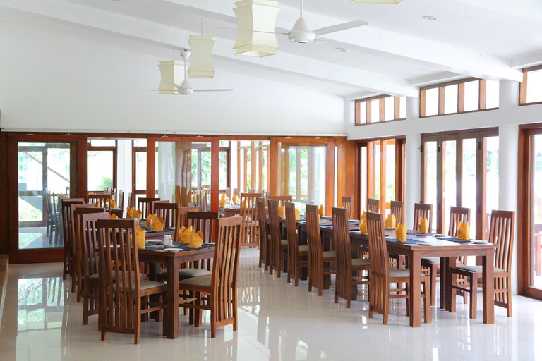 Food & Drinks 5, The Lakeside at Nuwarawewa, N. Palatha East