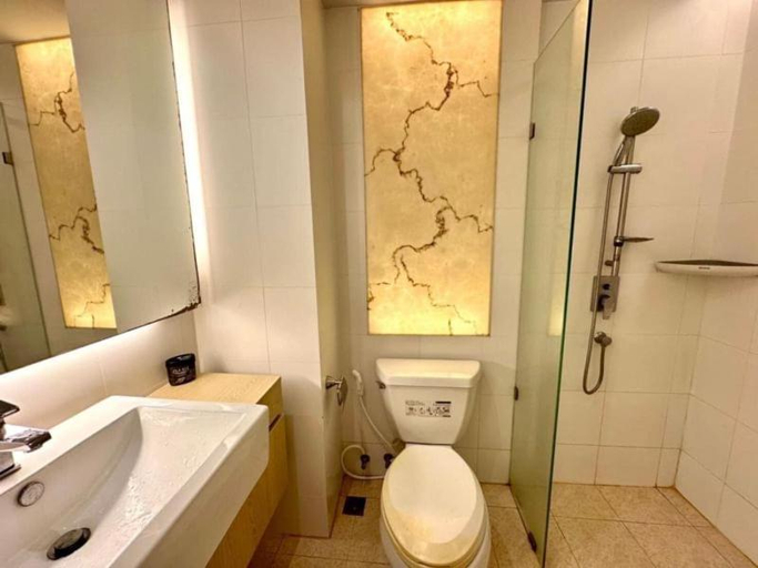 Bathroom 4, Atlantis Condo Resort Pattaya, Pattaya
