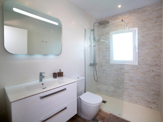 Bathroom 4, Villa Trebol by Interhome, Alicante