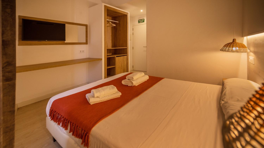 Bedroom 3, Xubec - Albergue Juvenil, Baleares