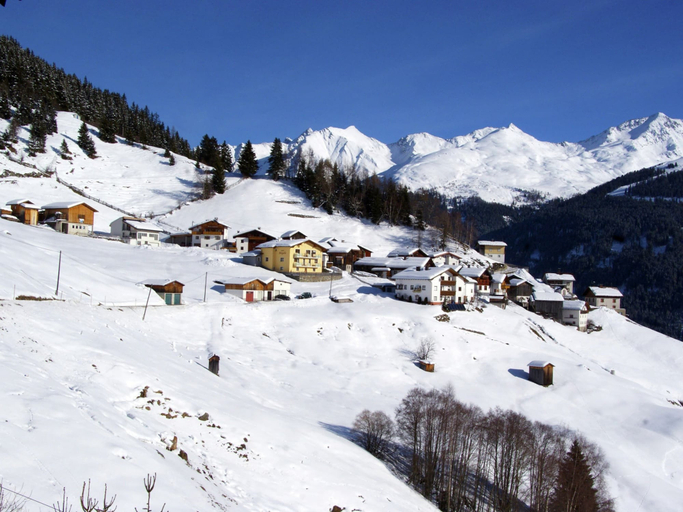 Others 4, Apartment Near the Lake in Tyrol, Landeck