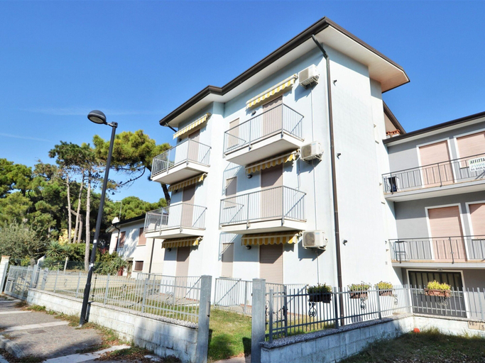 Exterior & Views 1, Apartment in Rosolina Mare Near the Sea, Rovigo