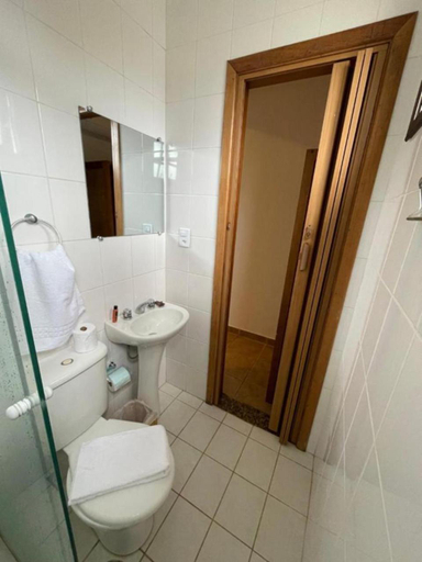 Bathroom 5, Pousada Canto de Itamambuca, Ubatuba