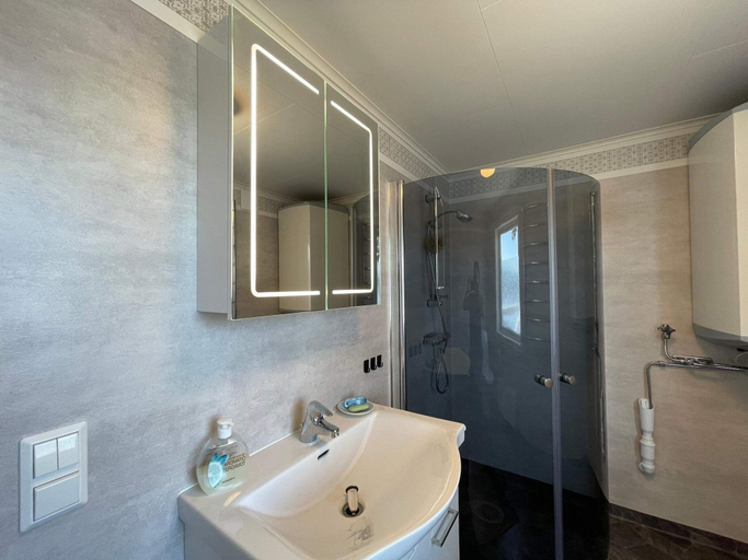 Bathroom, 4 Star Holiday Home in Bruzaholm, Eksjö