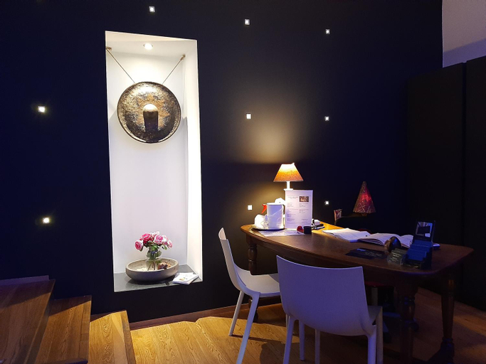 Dining Room 8