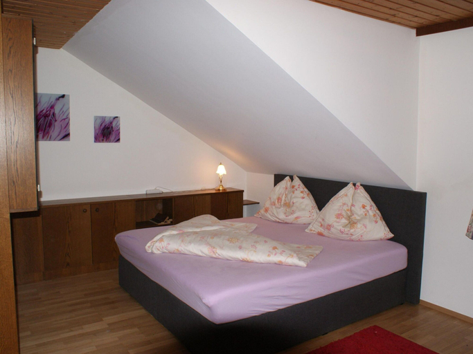 Room 4, Holiday Home Bodensdorf Near Ski & Lake, Feldkirchen
