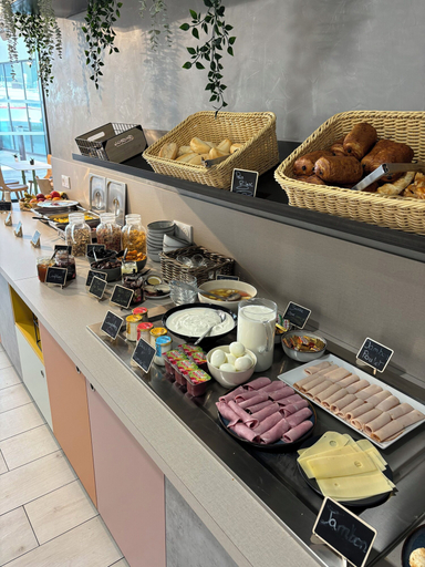 Food & Drinks 5, Apparthôtel Privilodges Toulon Centre Gare, Var