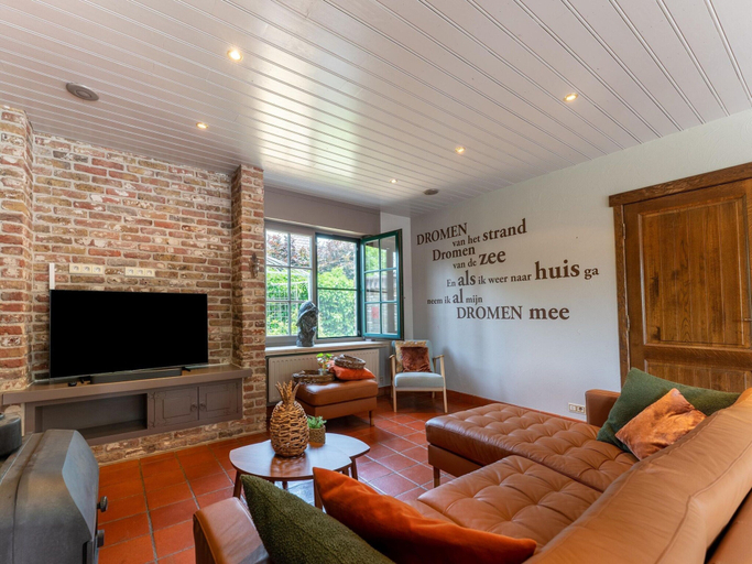 Living area 5, Restful Holiday Home in Koksijde With Hot Tub and Sauna, West-Vlaanderen