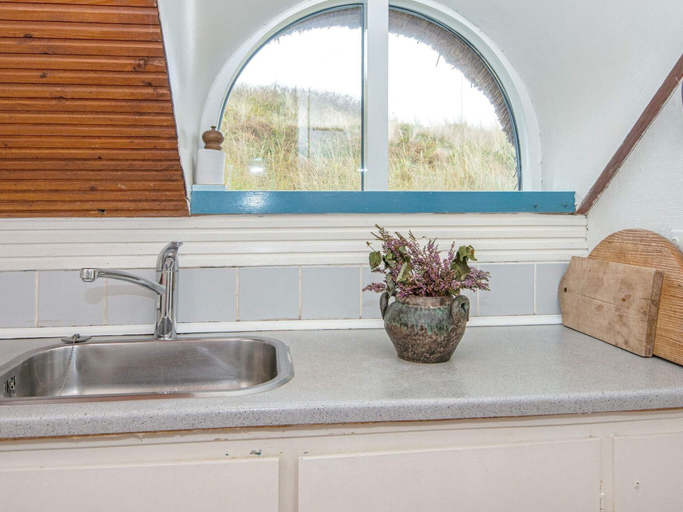 Private kitchen 4, 3 Person Holiday Home in Ringkobing, Ringkøbing-Skjern
