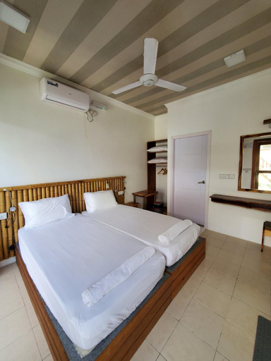 Bedroom 2, Sun & Surf, Kaafu Atoll