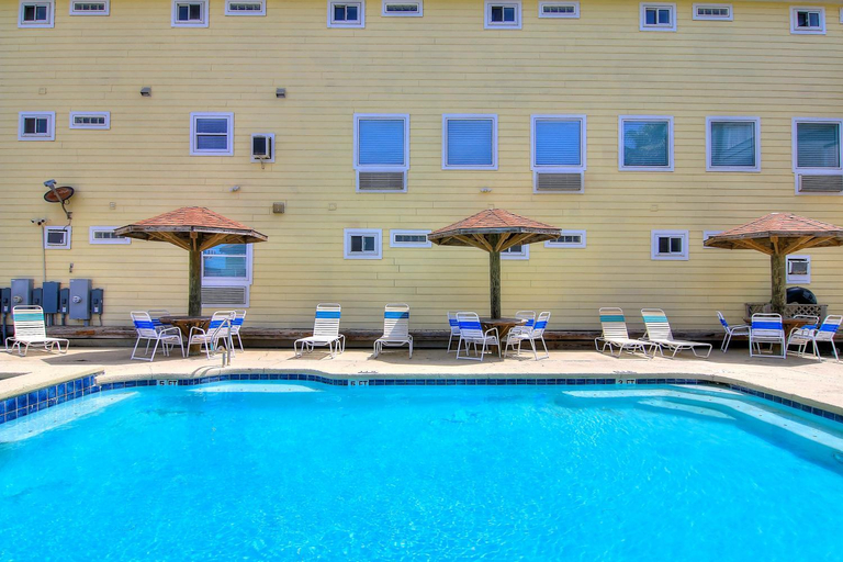 Exterior view 4, Beachgate Condo Suites and Hotel 437, Nueces