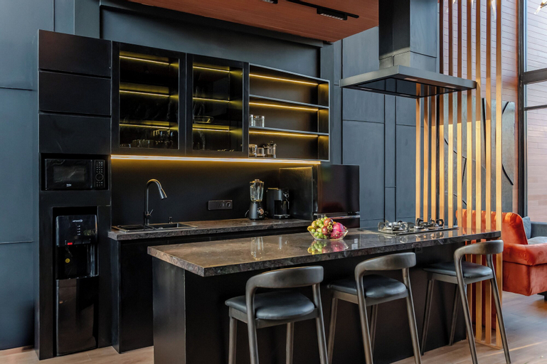 Dining Room 9