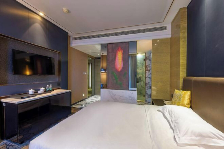 Bedroom 3, Tianhai Hotel (Jiujiang The Second Yangtze River Bridge Harbor), Jiujiang