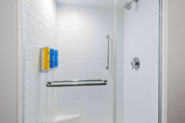 Bathroom 28