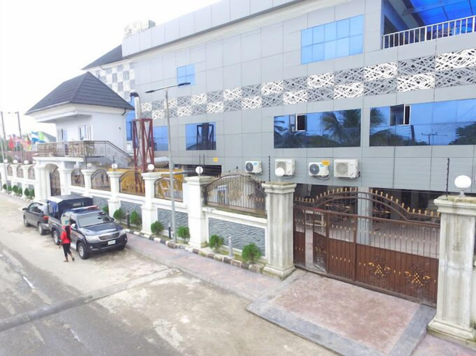 Exterior & Views 2, Ugwis Hotel and Suites, Calabar