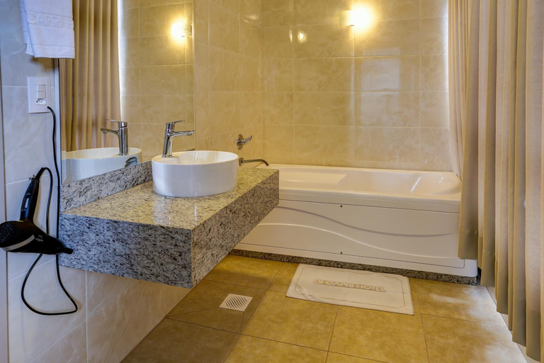 Bathroom, Di Capri Hotel, Farroupilha