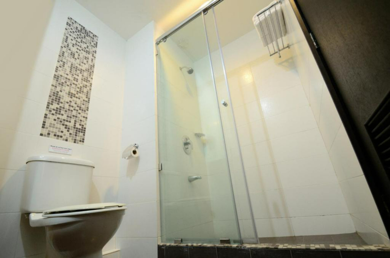 Bathroom 4, Starcity Hotel, Kota Setar