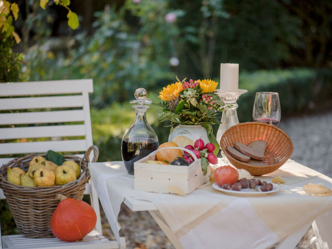 Food & Drinks 5, Apartment in a wooded area on Lake Faak, Paderborn