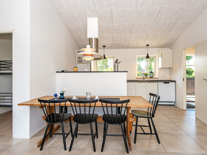 Private kitchen 5, Renovated Retreat in Hejlsminde-by Traum, Kolding
