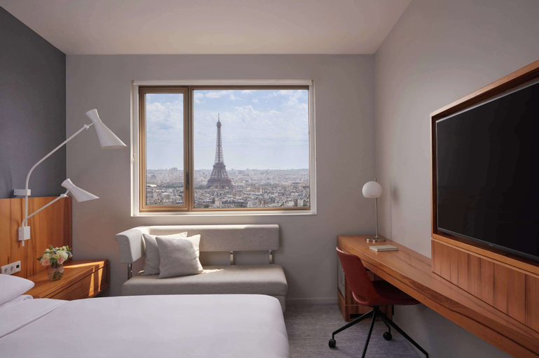Bedroom 13