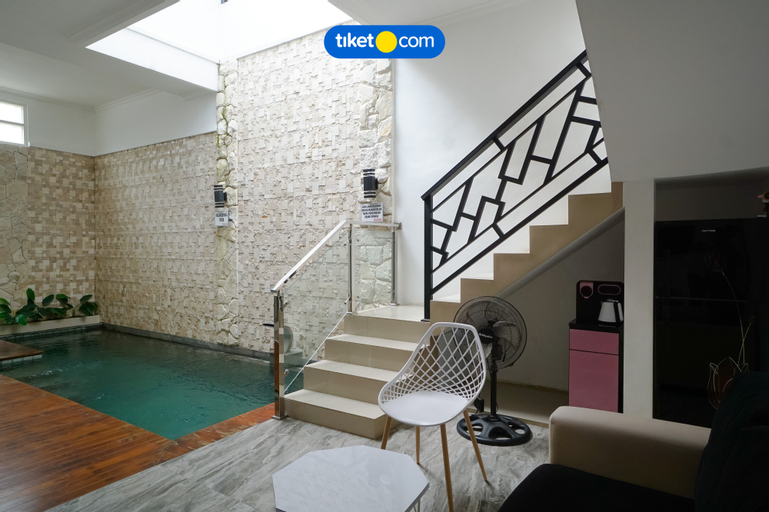 Sport & Beauty 4, Villa NoRa with Private Pool at Batu Malang, Malang