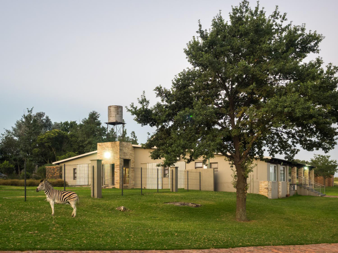 Others 3, Hotel Secunda, Gert Sibande