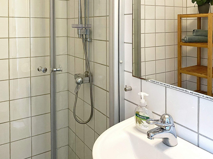 Bathroom, 4 Star Holiday Home in Odensbacken, Örebro
