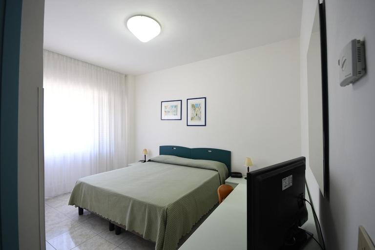 Bedroom 3, Grand Hotel Delle Terme, Cosenza