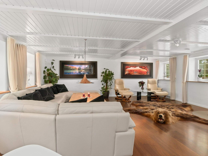 Living area 4, 5 Star Holiday Home in Lokken, Hjørring