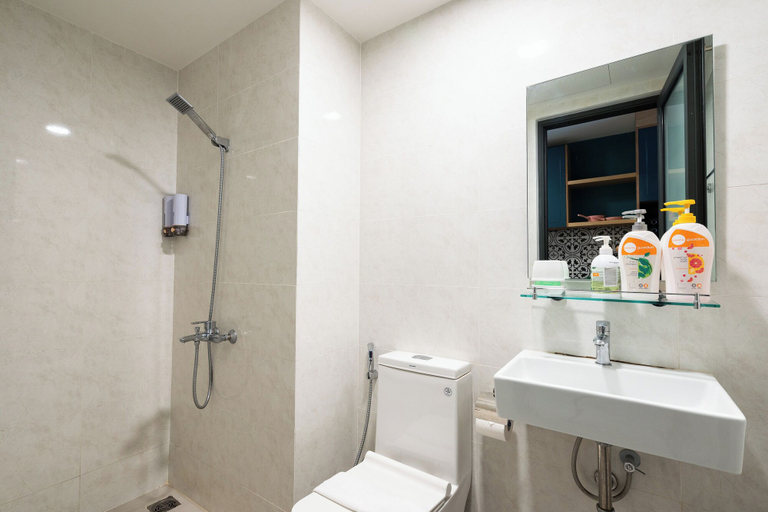 Bathroom 2, Helios Central Apartment District 1, District 1