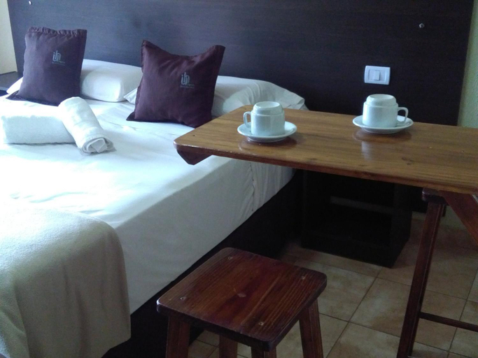 Bedroom 2, Iguazu Urban Hotel Express, Iguazú