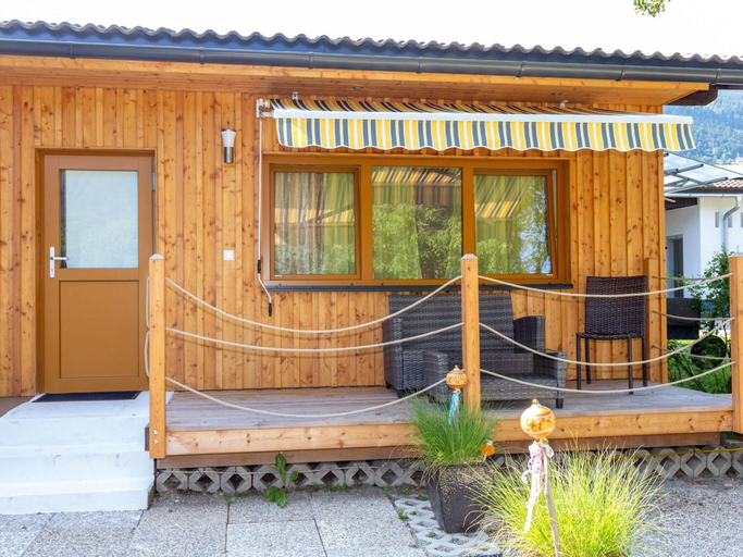 Exterior & Views 1, Bungalow by Lake Ossiach With Mountain Views, Feldkirchen