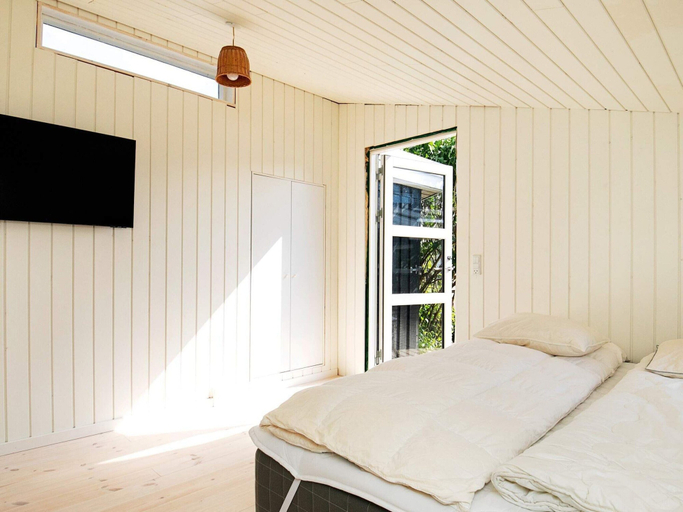 Room 2, 4 Star Holiday Home in Hals, Aalborg
