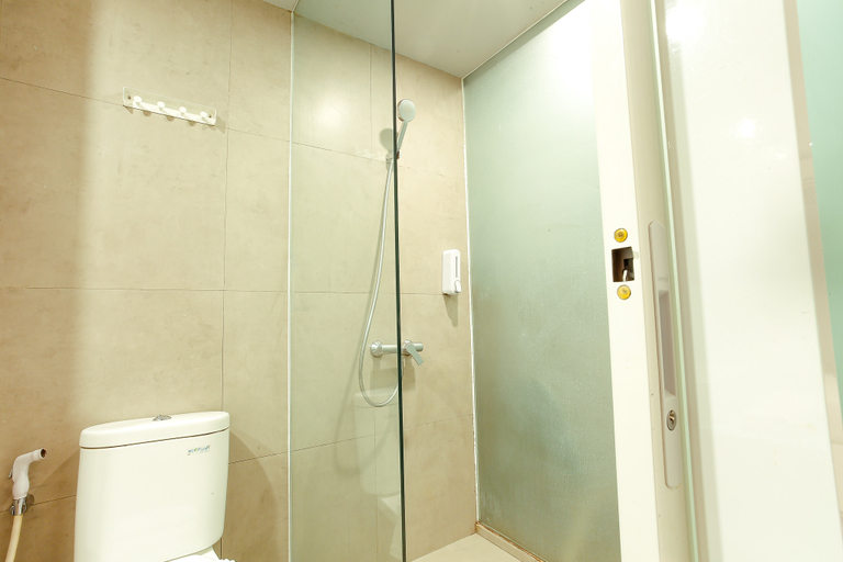 Bathroom 13