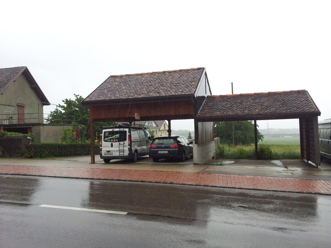 Exterior 9