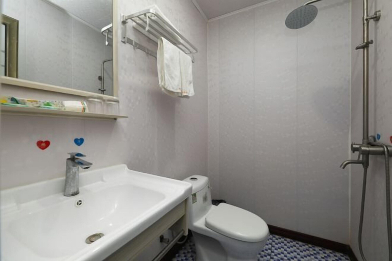 Bathroom 3, Panzhihua Fenghui Hotel, Panzhihua