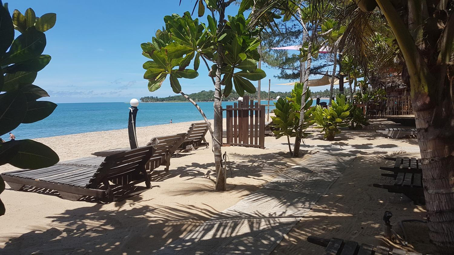 Others 4, Sandy Beach Hotel, Pothuvil
