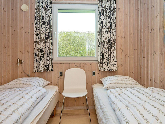 Bedroom 2, 5 Star Holiday Home in Hejls, Kolding